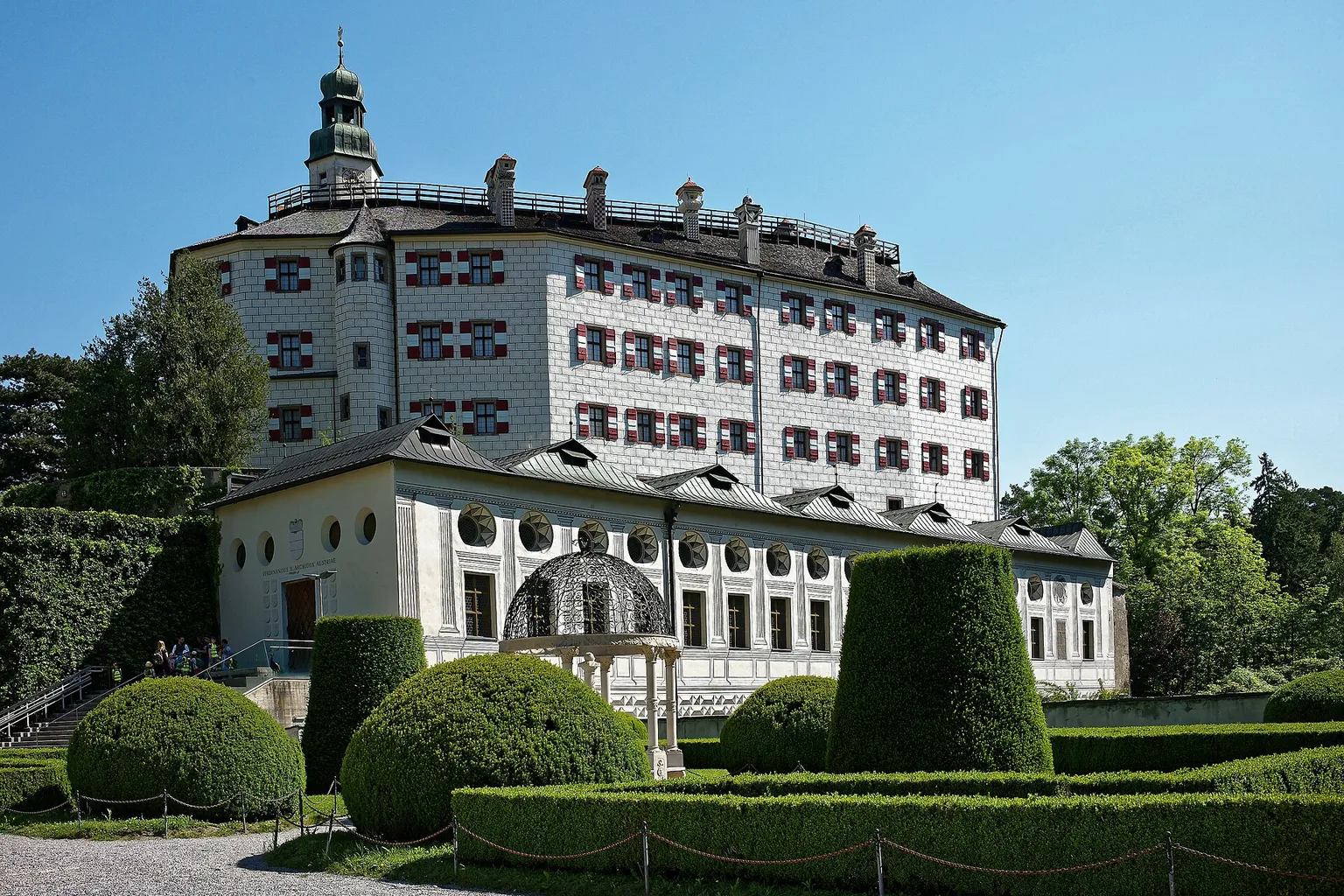 Ambras Castle tickets: a visitor guide for pet owners